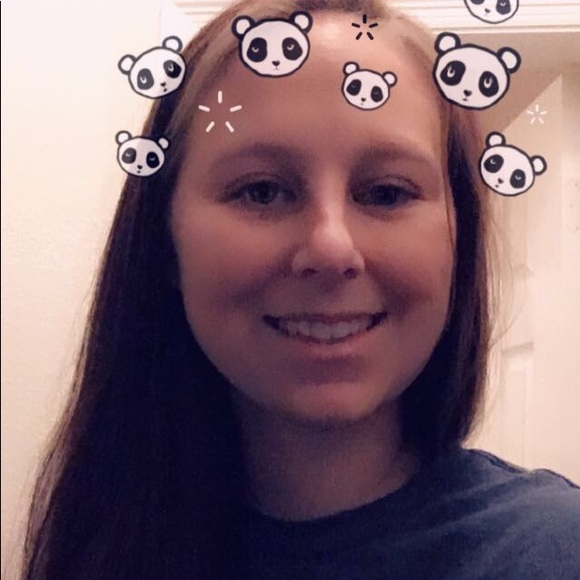 Meet your Posher, Robin - Picture 3 of 3